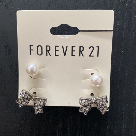 Set of earrings - Picture 6 of 6